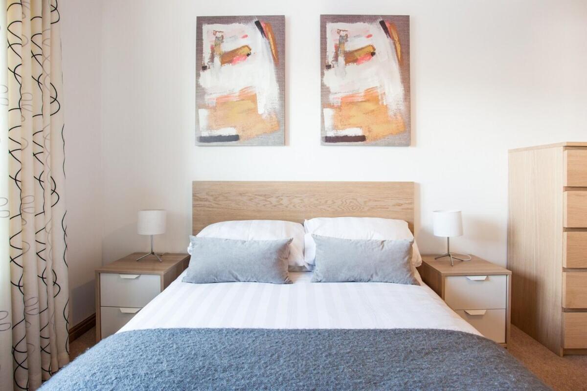 Executive 3 Bed Apartment Абердин Экстерьер фото