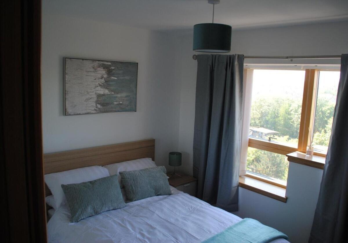 Executive 3 Bed Apartment Абердин Экстерьер фото