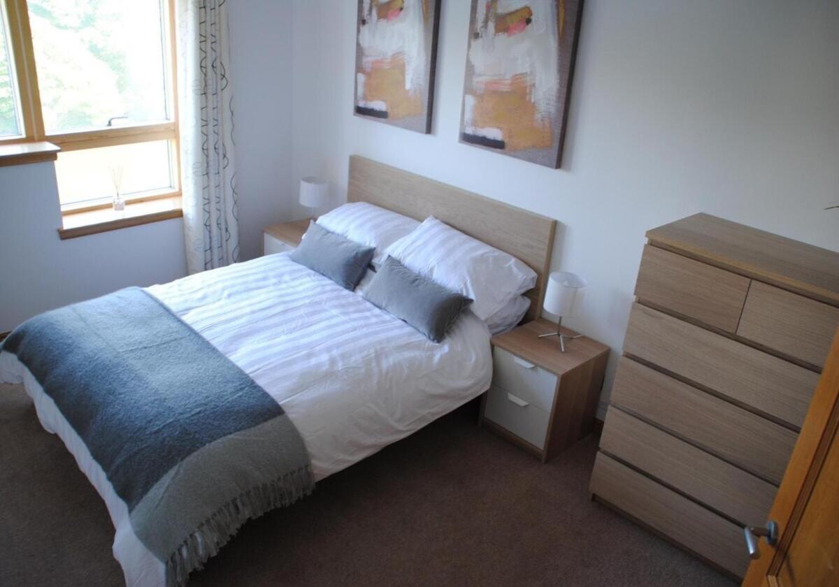 Executive 3 Bed Apartment Абердин Экстерьер фото