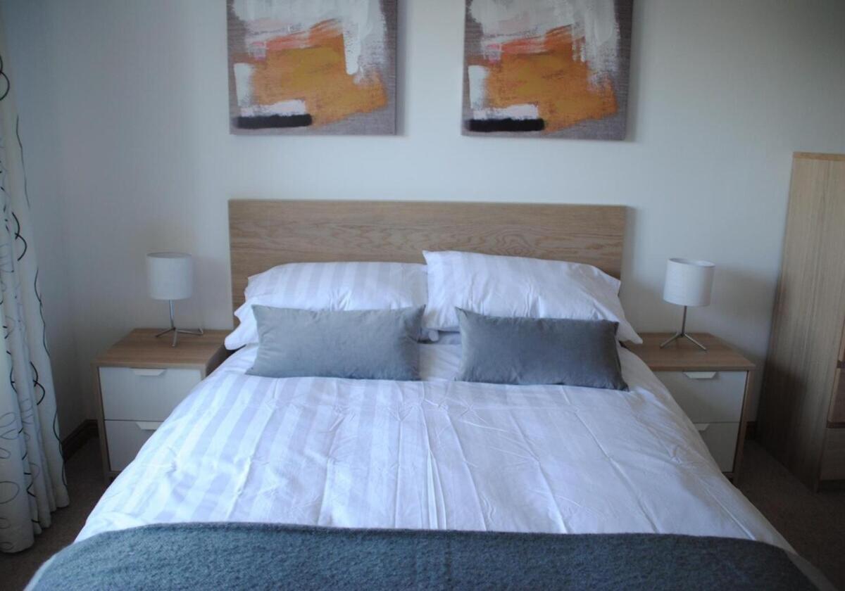 Executive 3 Bed Apartment Абердин Экстерьер фото
